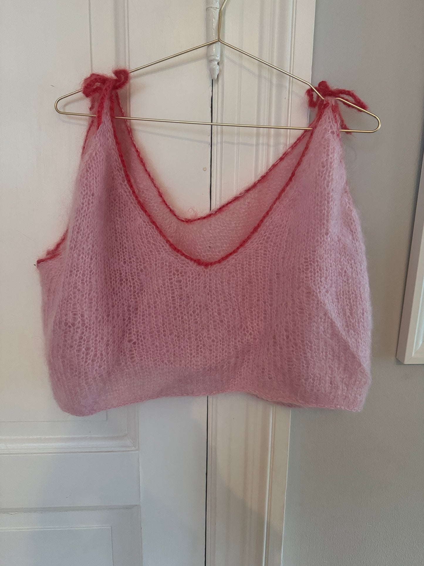 Bow mohair vest/top