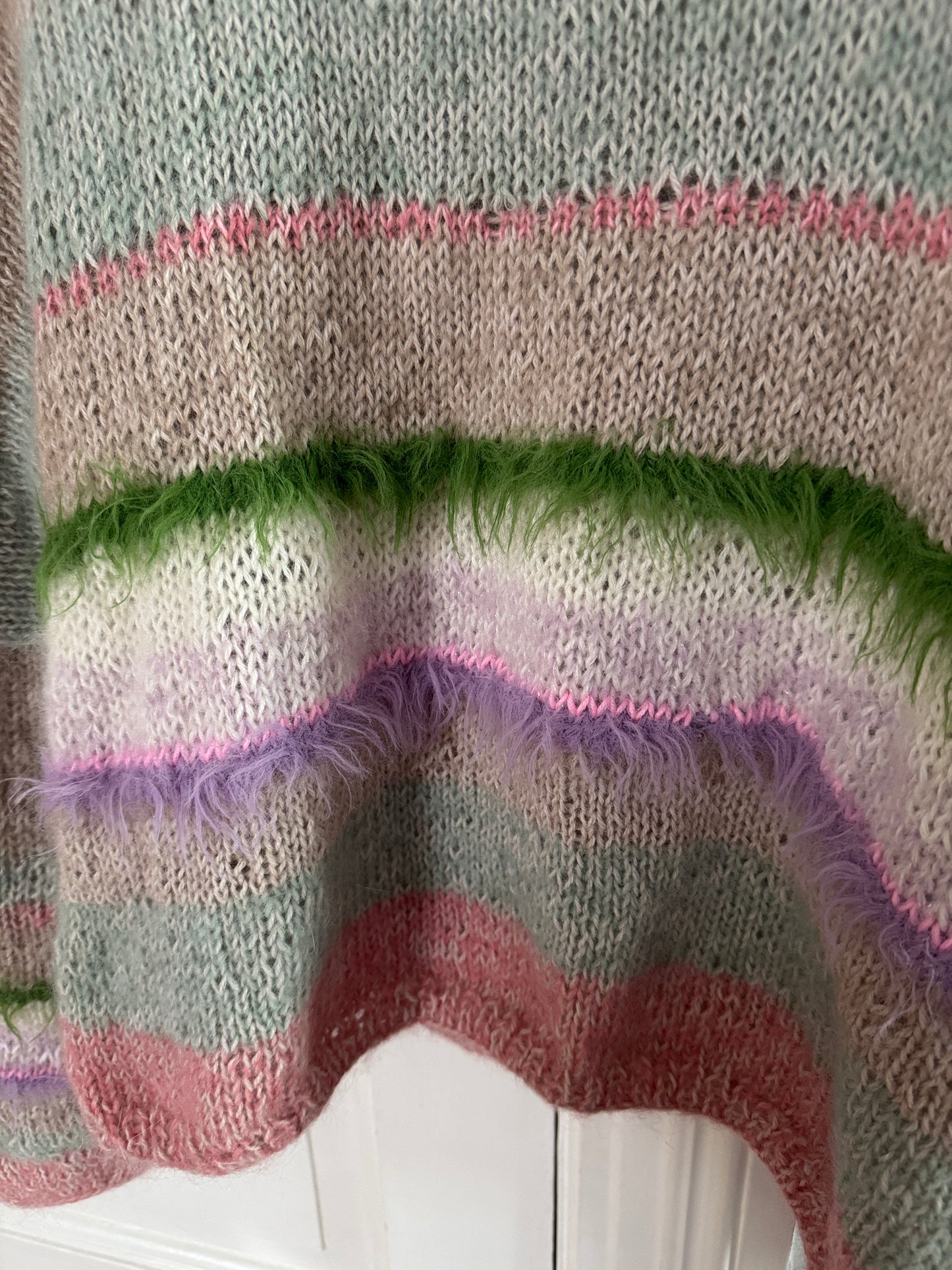 Feather knit