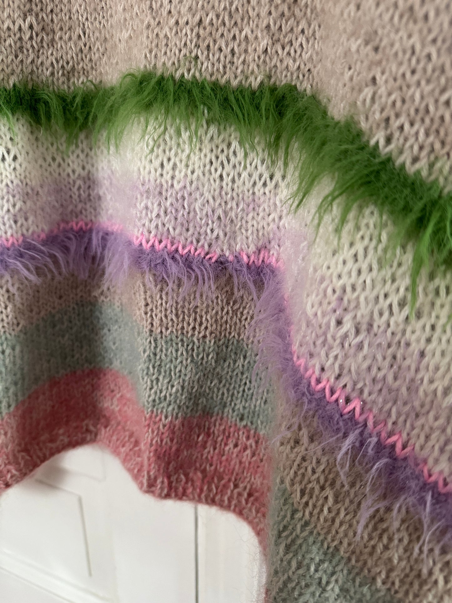 Feather knit